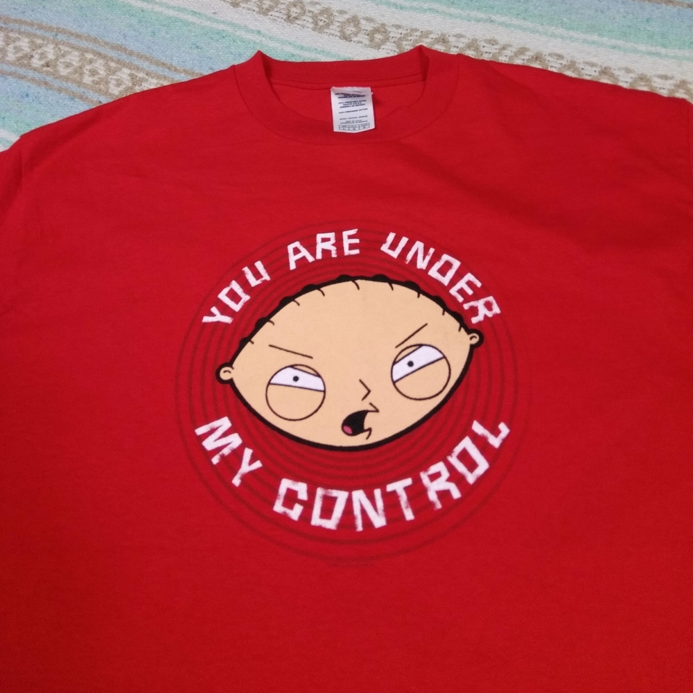 STEWIE  GRAPHIC TEE FAMILY GUY